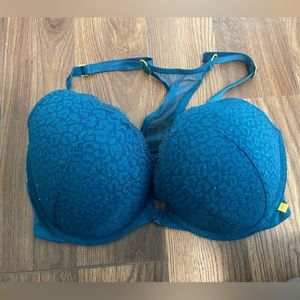 Victoria secret size 34DD